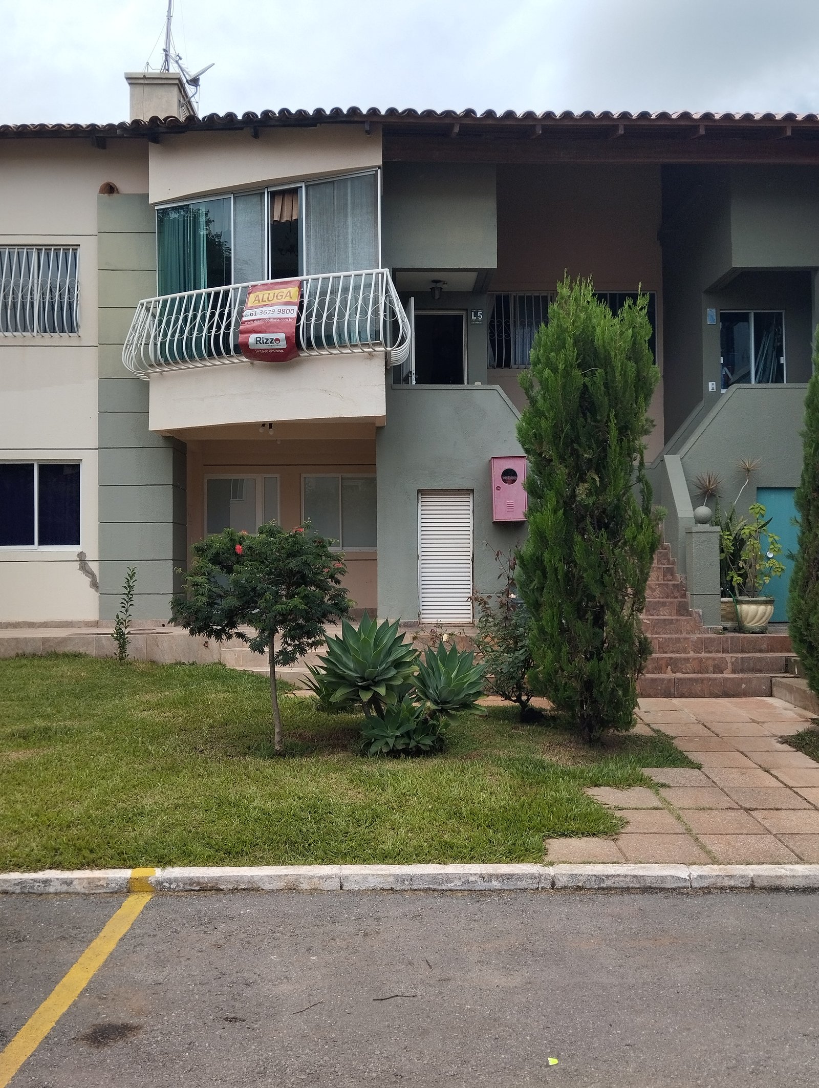 Apartamento para Aluguel  3 Quartos com suite, Condomínio Ville Blach II, Esplanada III, Valparaíso de Goiás GO - Aluguel
